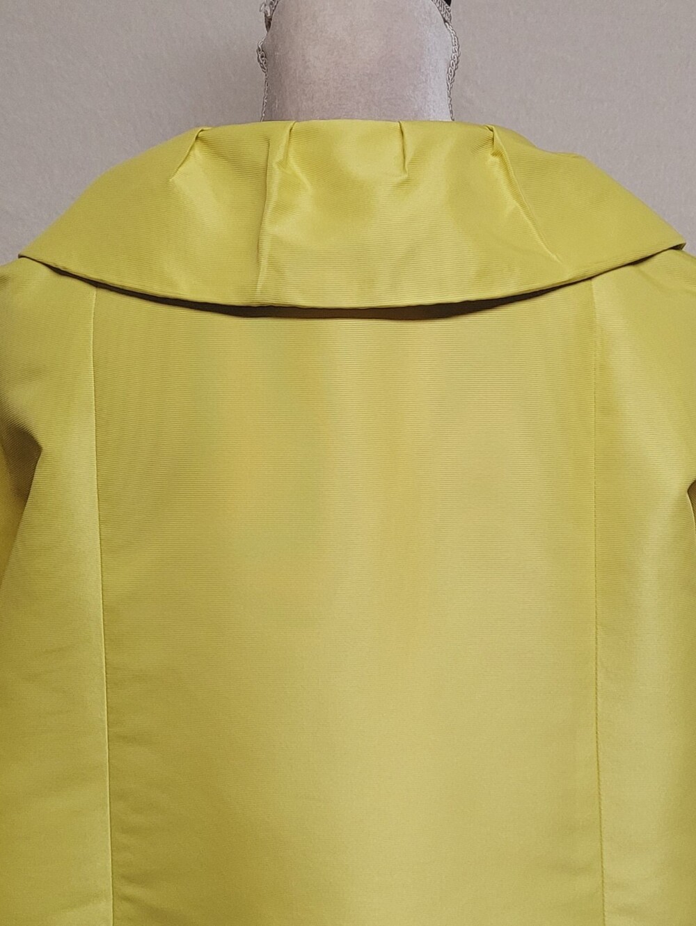 Nine West Yellow Mod Pleated Collar Three-quarter Bell Sleeve Oversized Raincoat - Picture 9 of 12